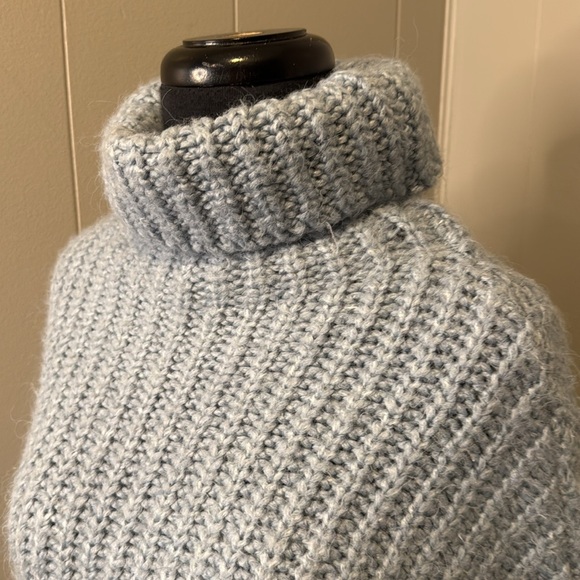 Zara Women’s Small Cable Knit Sweater Turtleneck Cropped Long Sleeve - Picture 2 of 6